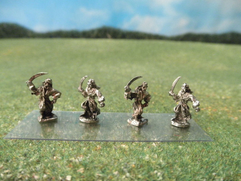15mm French Colonials: LFA21 Arab Infantry, Bedouins Charging with Swords